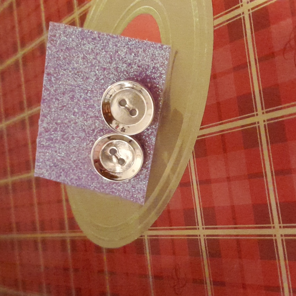 Gold Button Earrings 💛